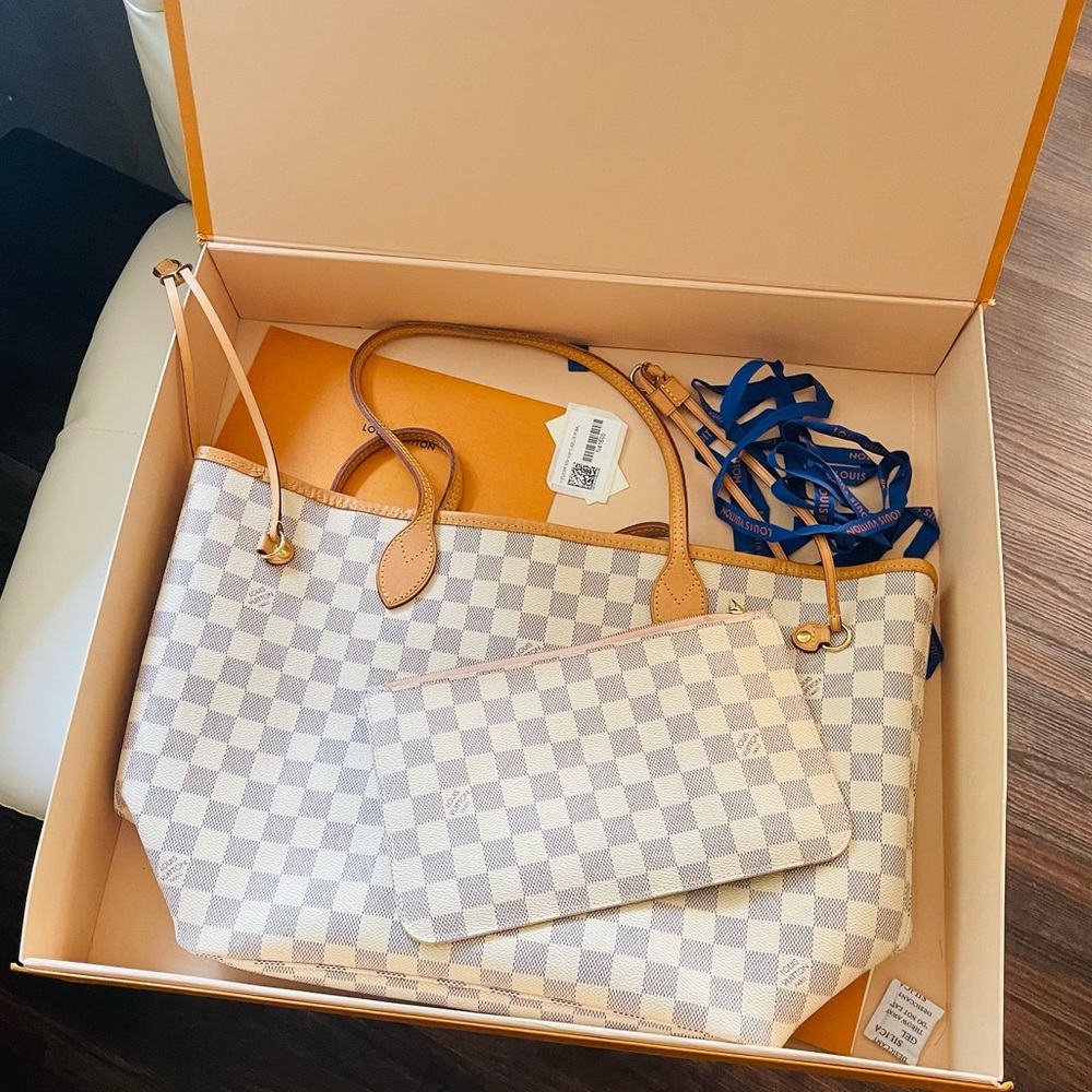 Louis Vuitton Neverfull MM